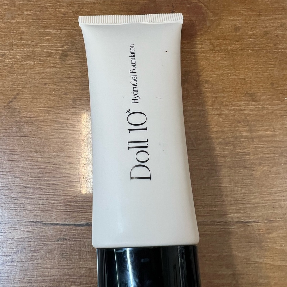 New Doll 10 Hydragel Tan Foundation